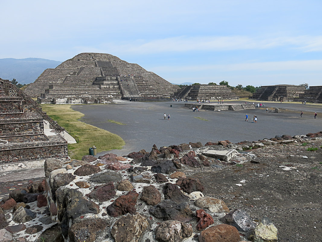 Teotihuacan - Blick zur Nordpyramide